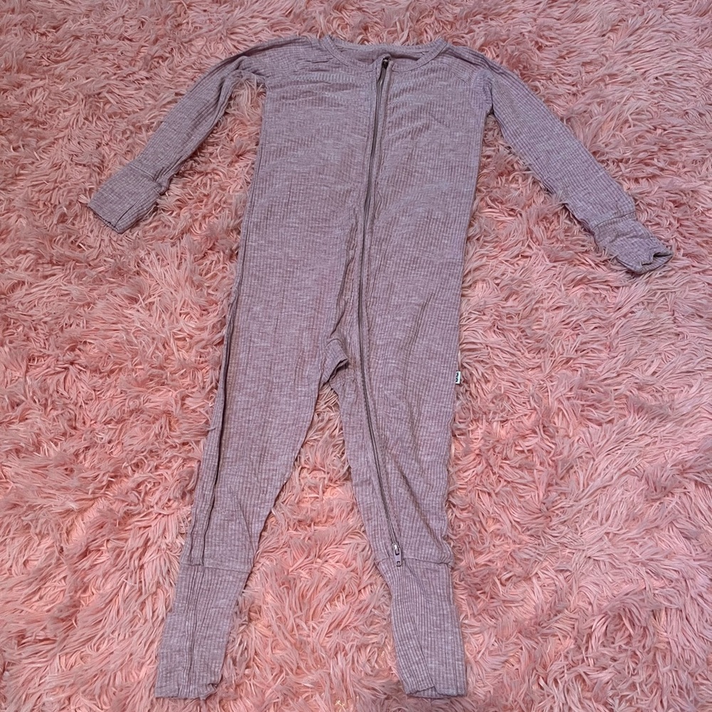 Heather mauve little sleepies zippy